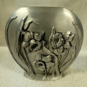 Pewter 1992 Seagull Canada Vase